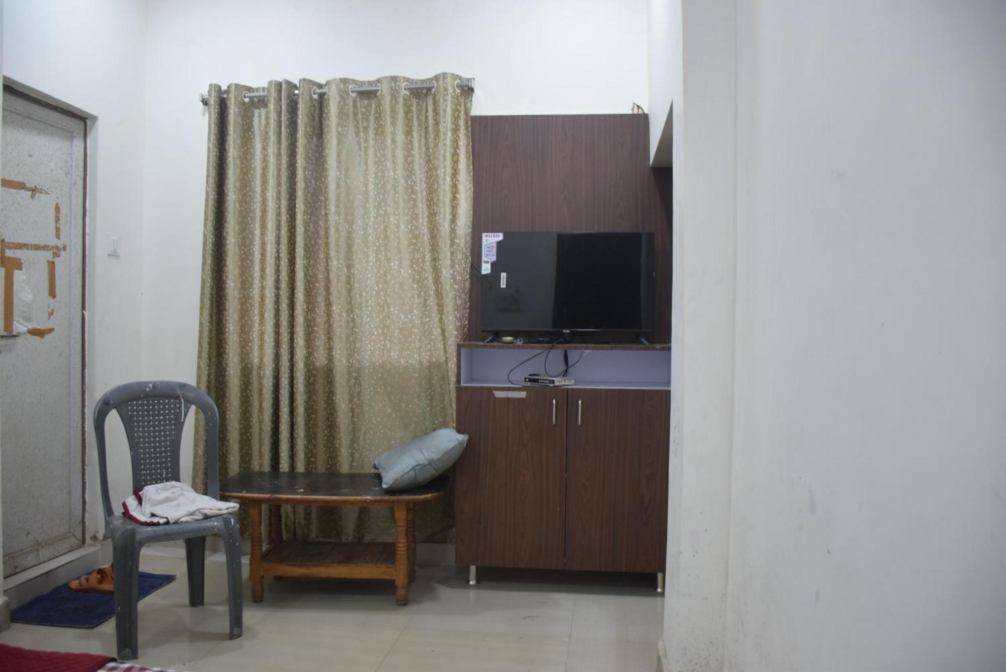 Hotel Thakur Ji Бхопал Экстерьер фото