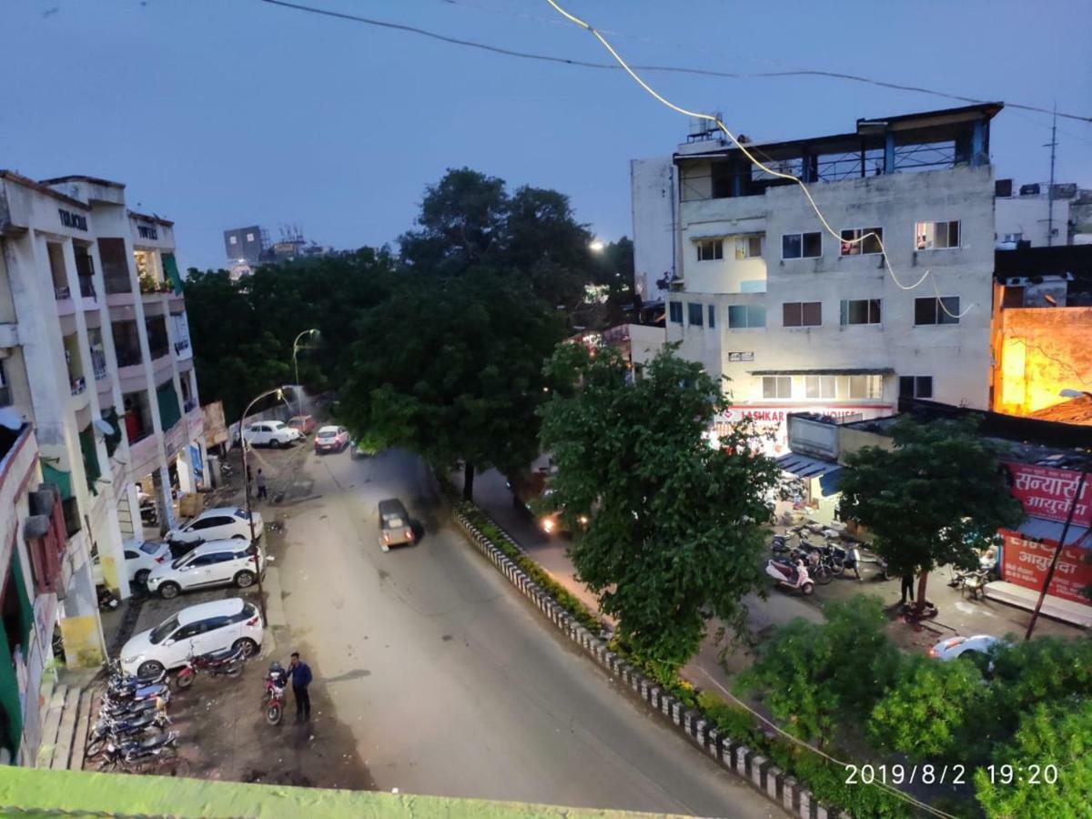 Hotel Thakur Ji Бхопал Экстерьер фото